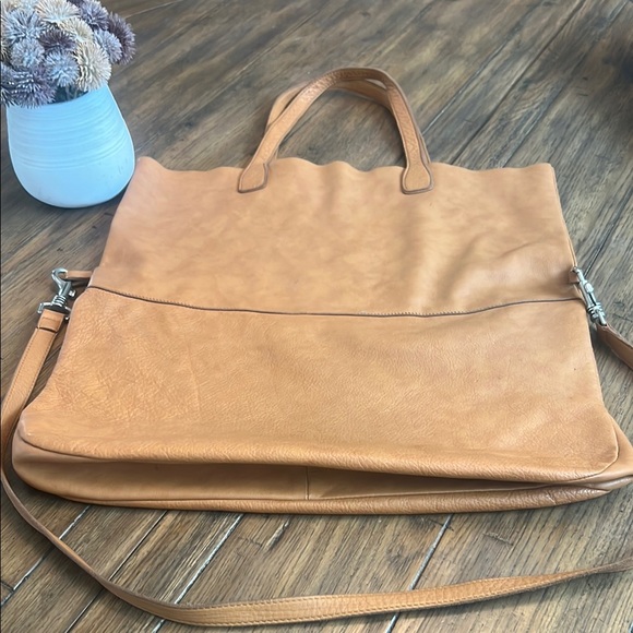 COS Tan Leather Tote with Soft Structure - Picture 6 of 14